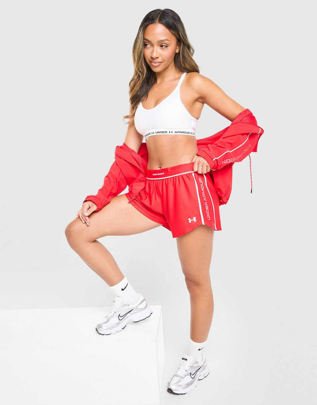 Waistband Piping Woven Shorts