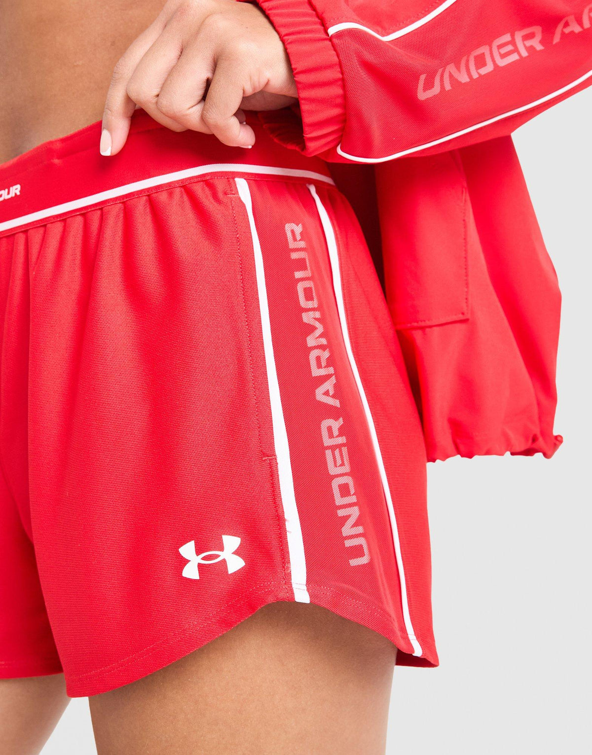 Waistband Piping Woven Shorts