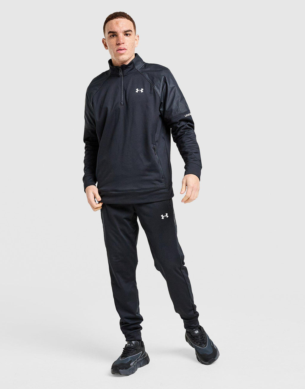 Brawl 1/4 Zip Sweatshirt