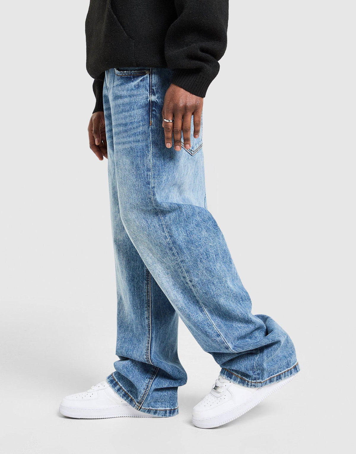 Core Baggy Jeans