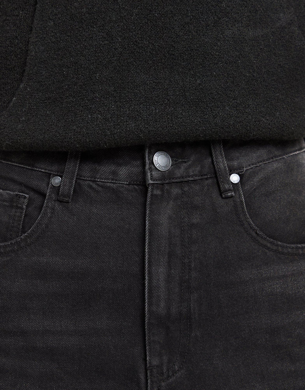 Core Baggy Jeans