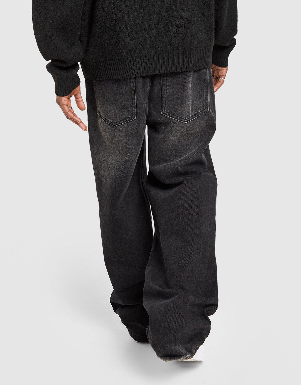 Core Baggy Jeans