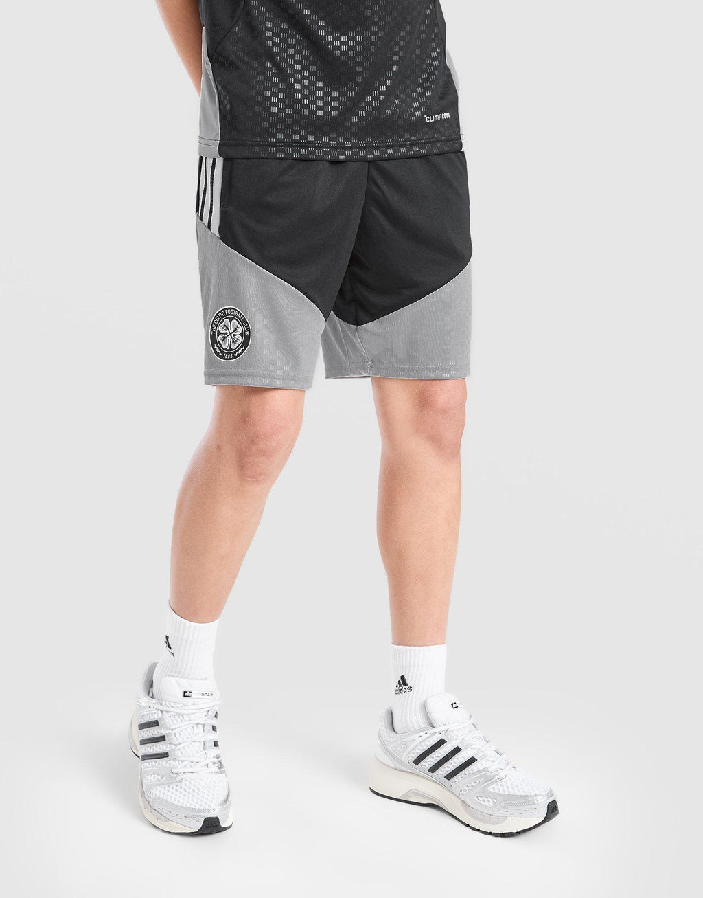 Newcastle United FC Tiro 26 Training Shorts Junior
