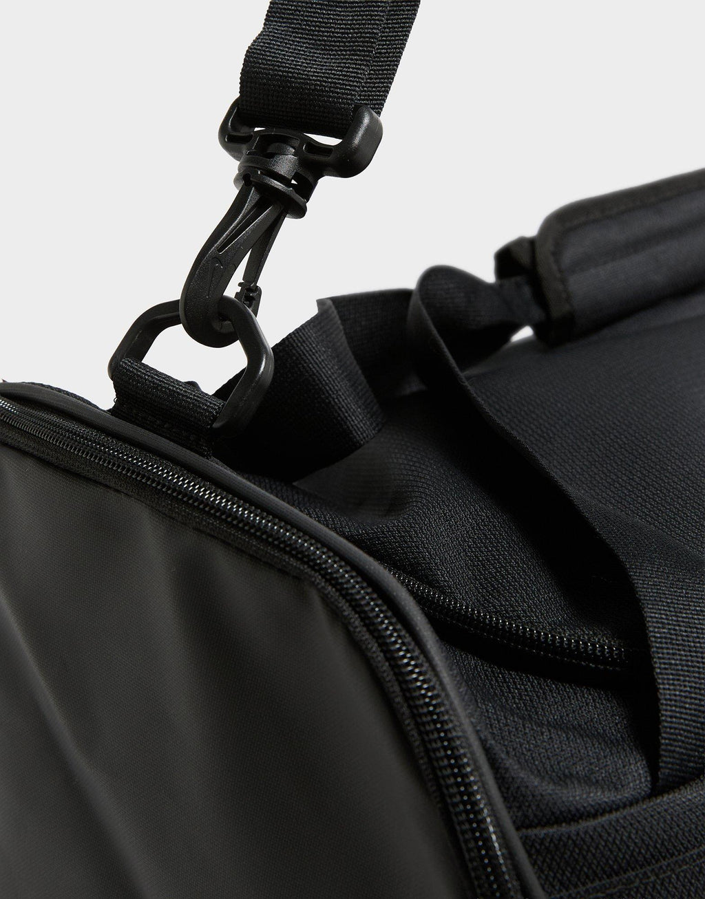 Brasilia Swoosh Medium Duffle Bag