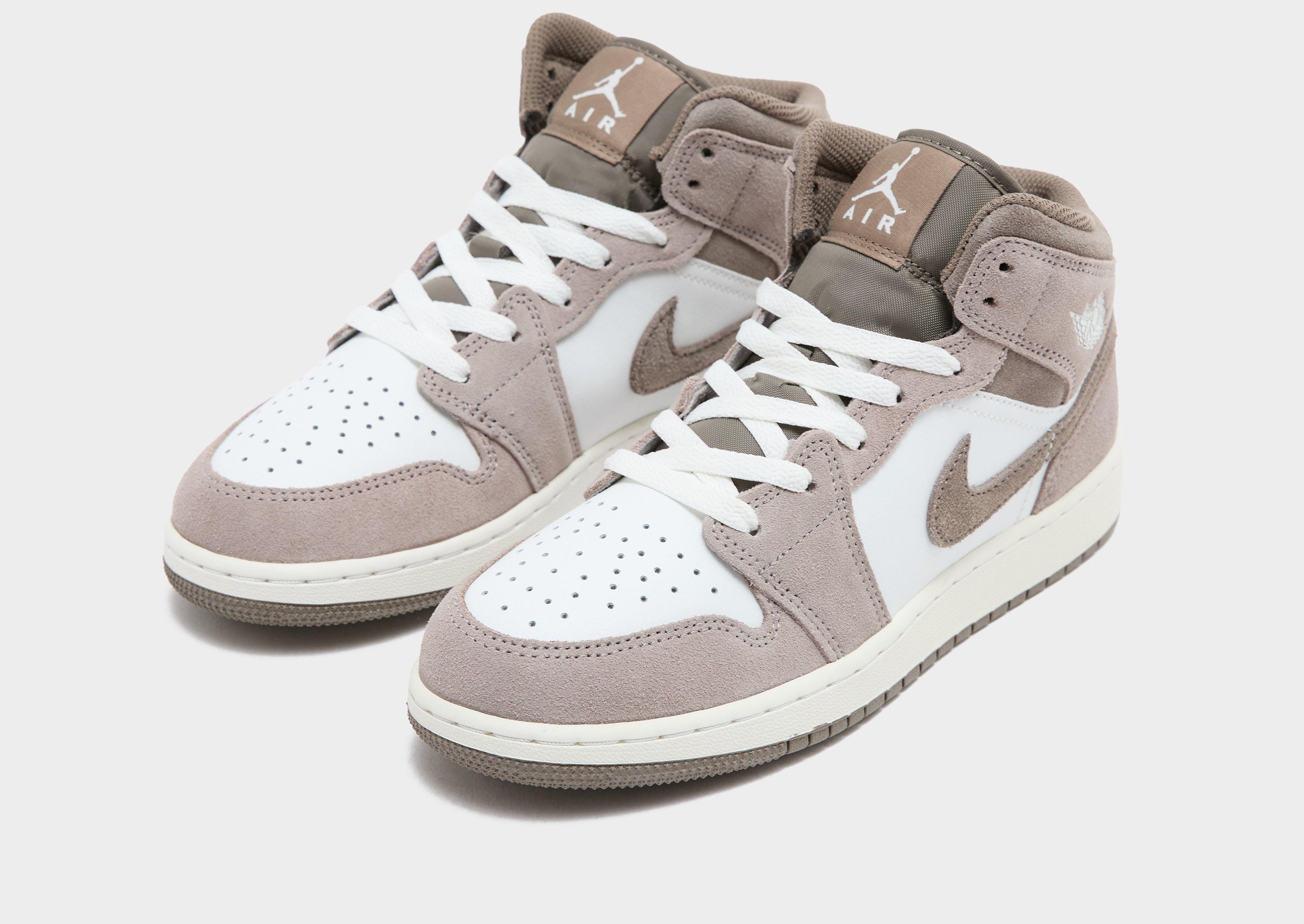 Air 1 Mid Junior's
