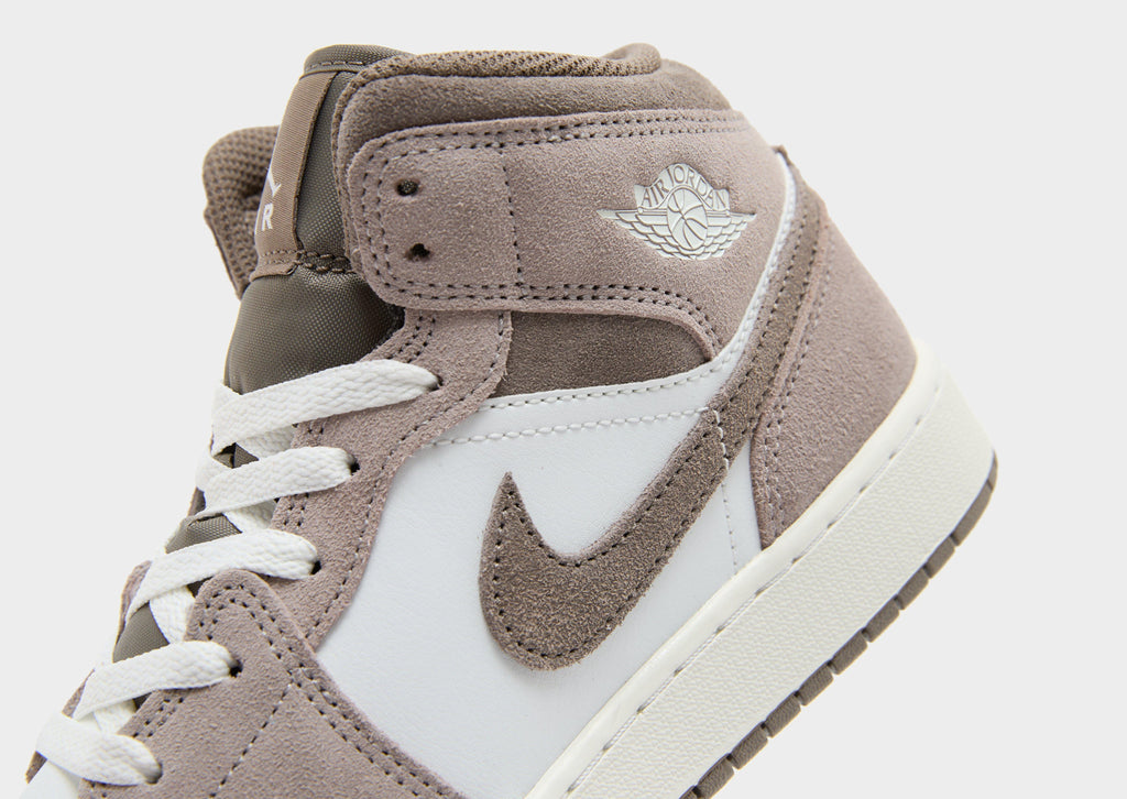 Air 1 Mid Junior's