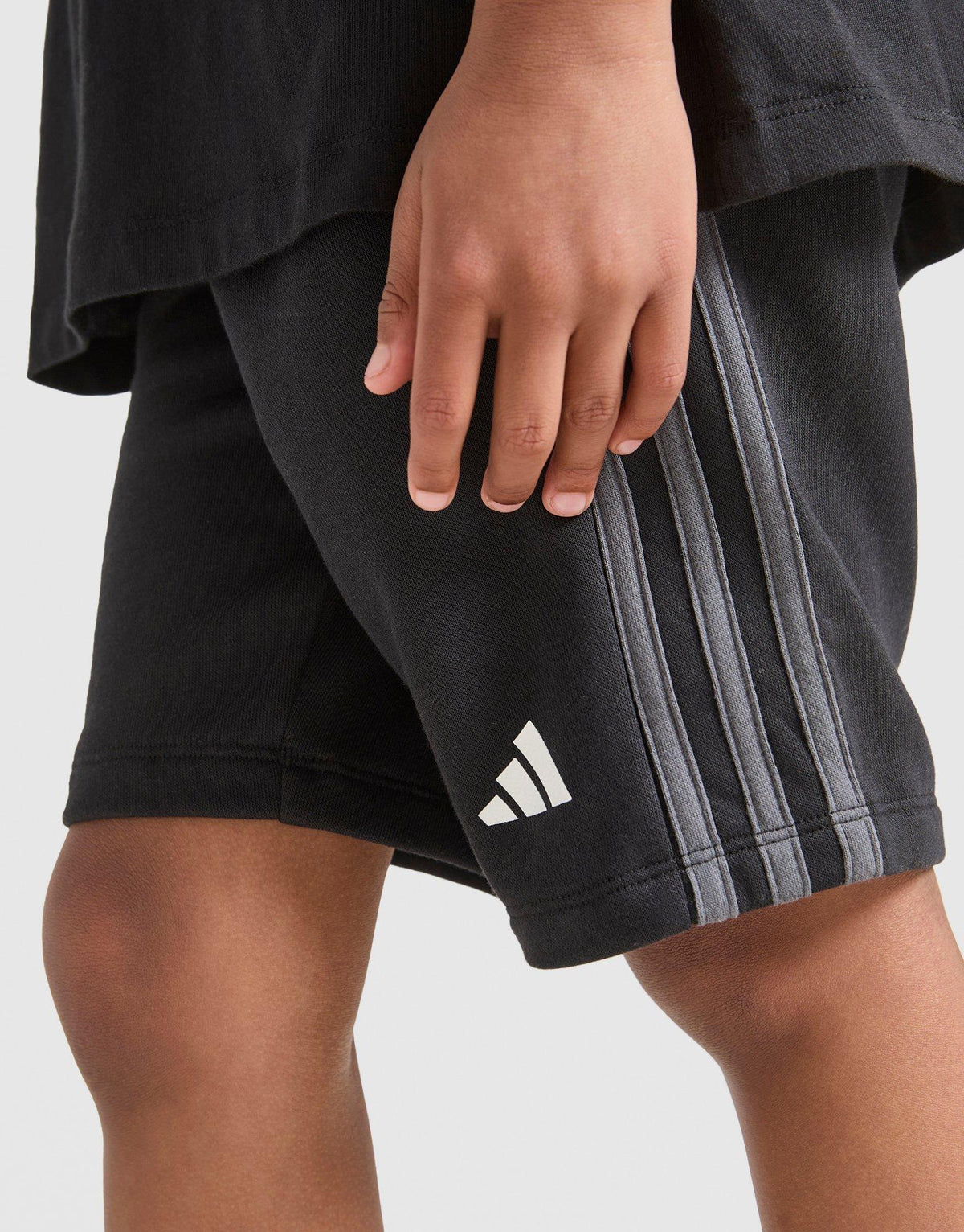 Linear T-Shirt/Shorts Set Children
