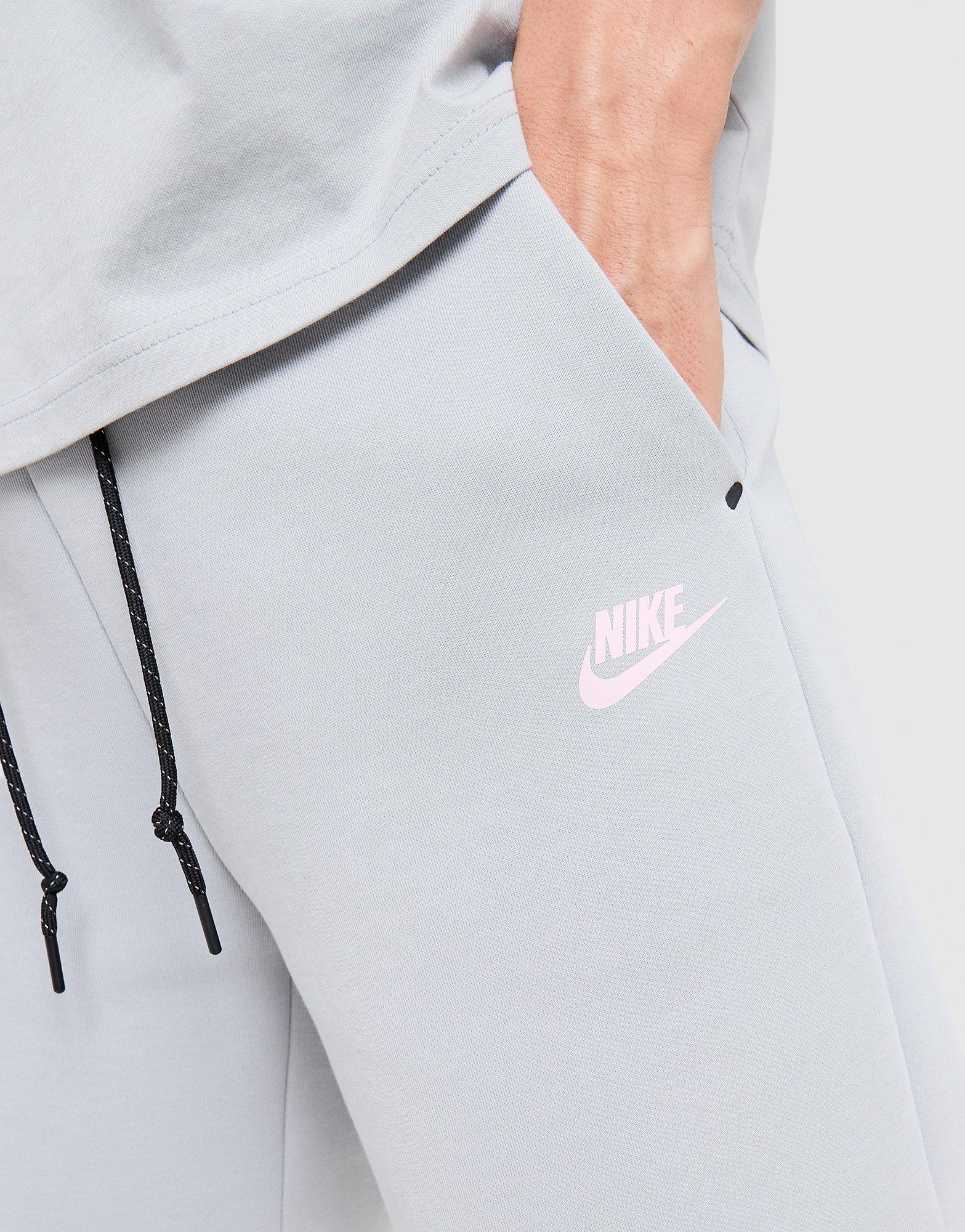 Tech Mix Shorts
