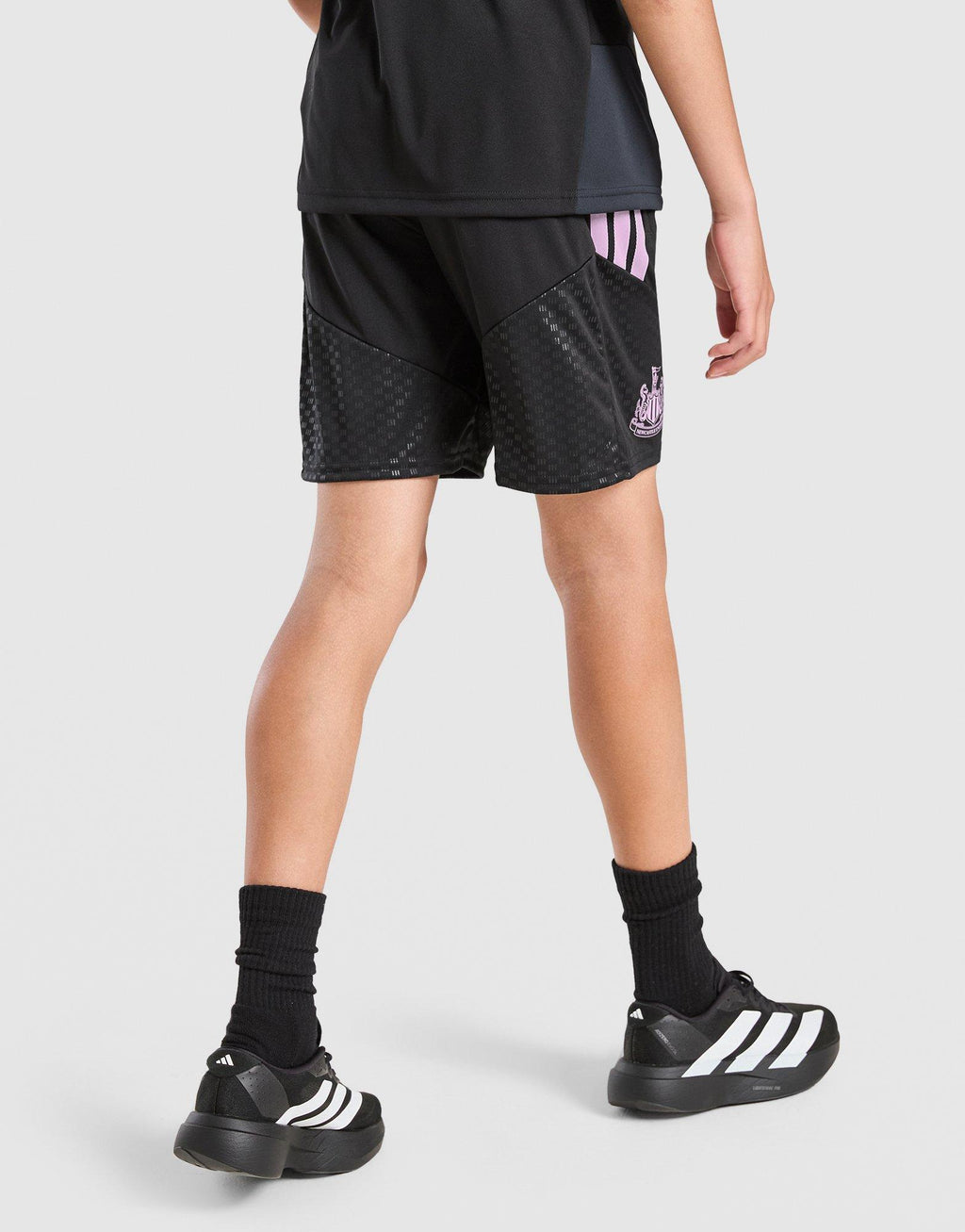 Newcastle United FC Tiro 26 Training Shorts Junior