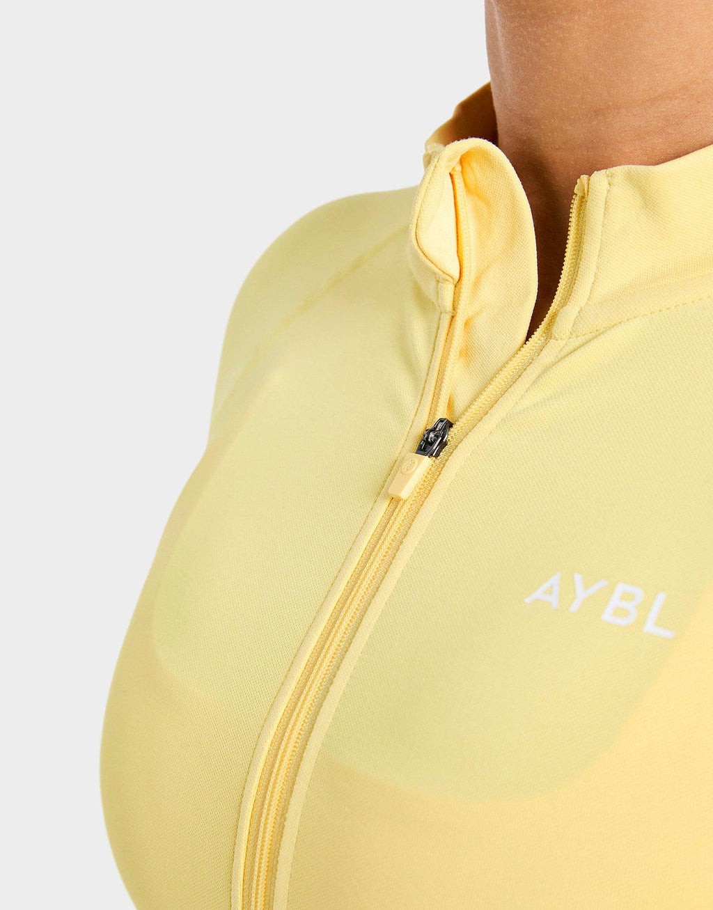 Enhance Full Zip Seamless Top