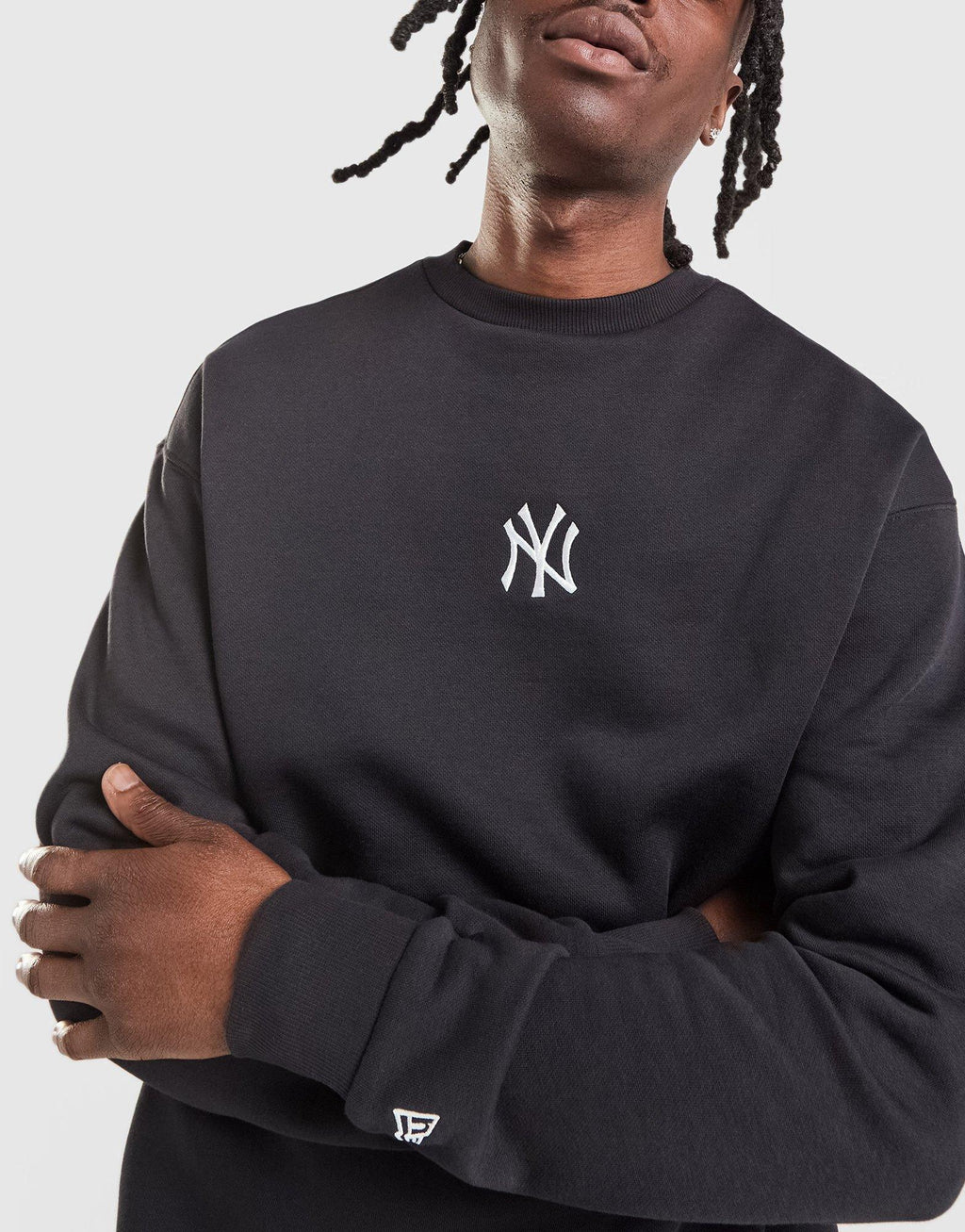 MLB New York Yankees Small Logo Crew Sweatshirt