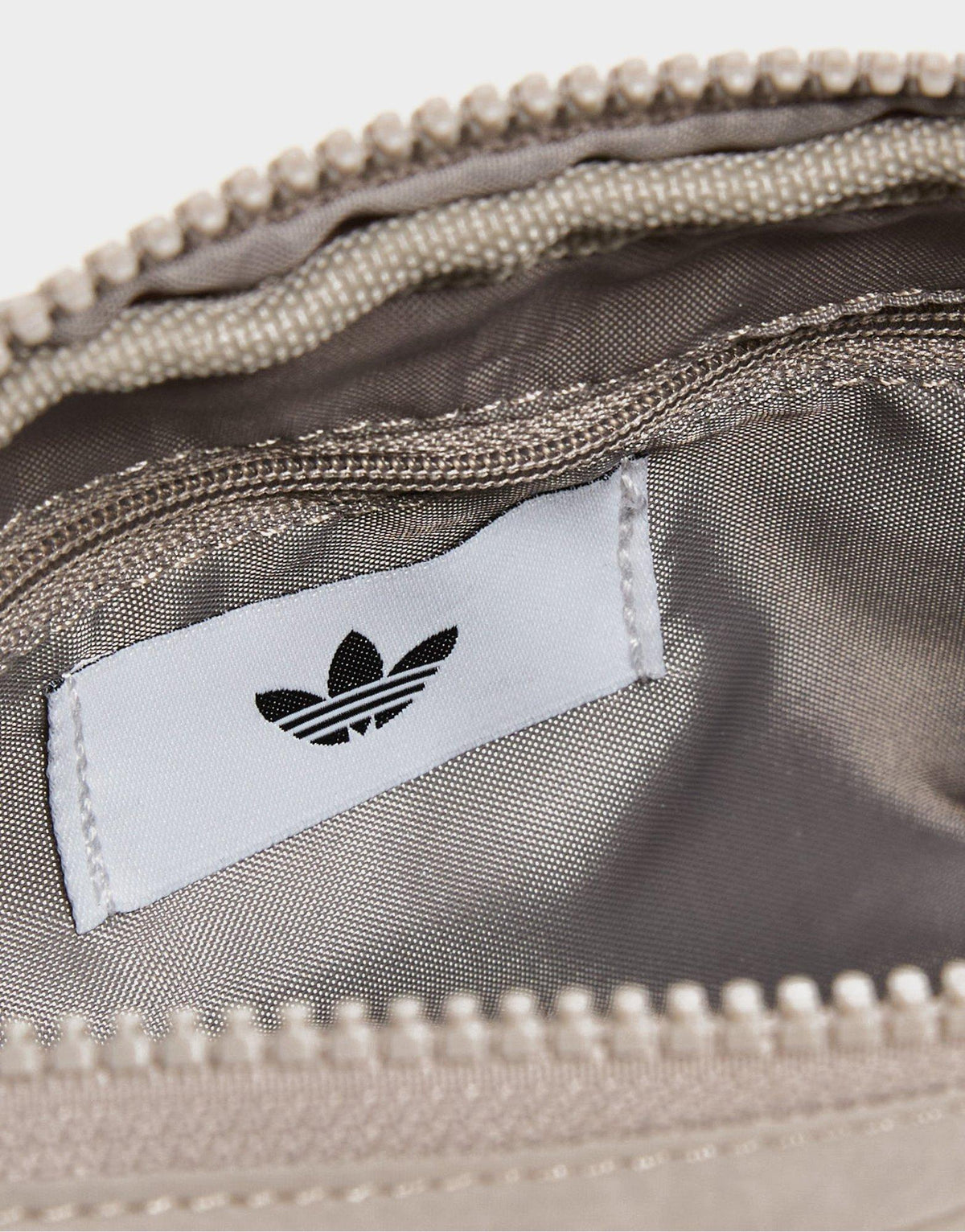 Metal Trefoil Waistpack