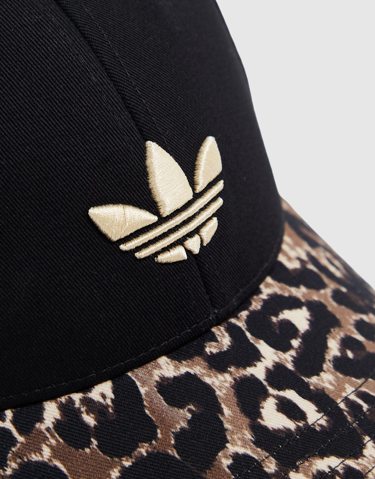 Trefoil Cap