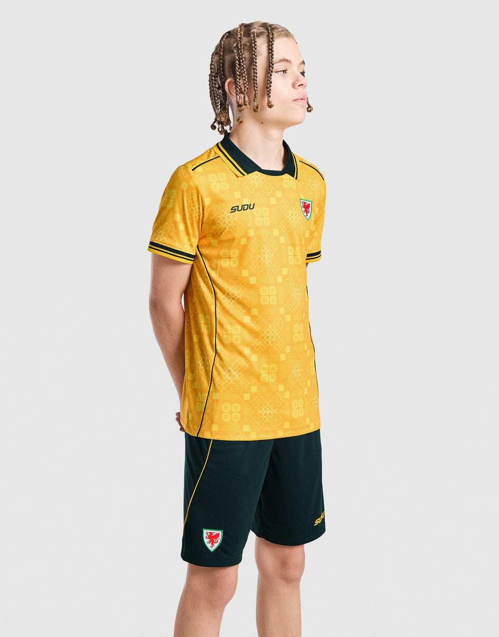 Wales 2026/27 Away Shorts Junior