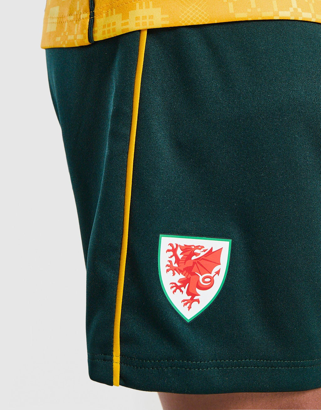 Wales 2026/27 Away Kit Children