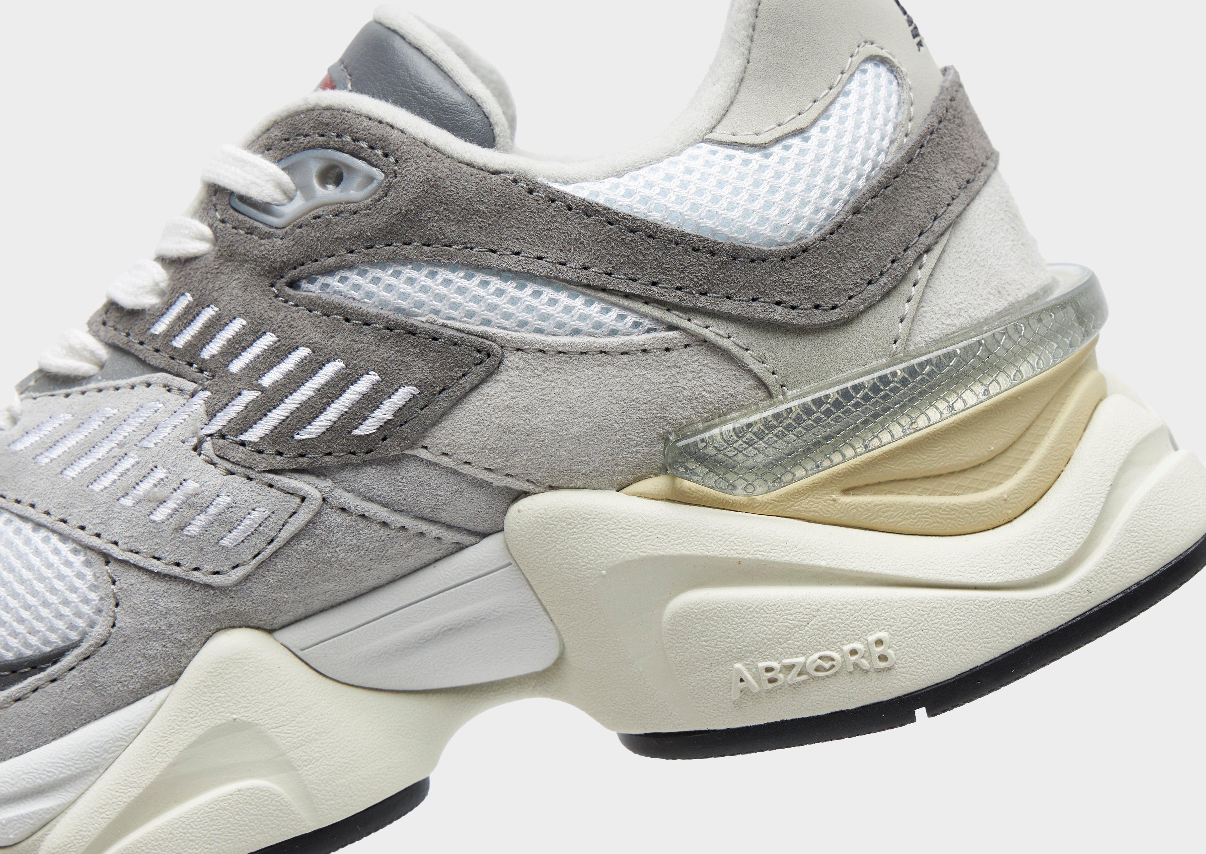 9060 Women's