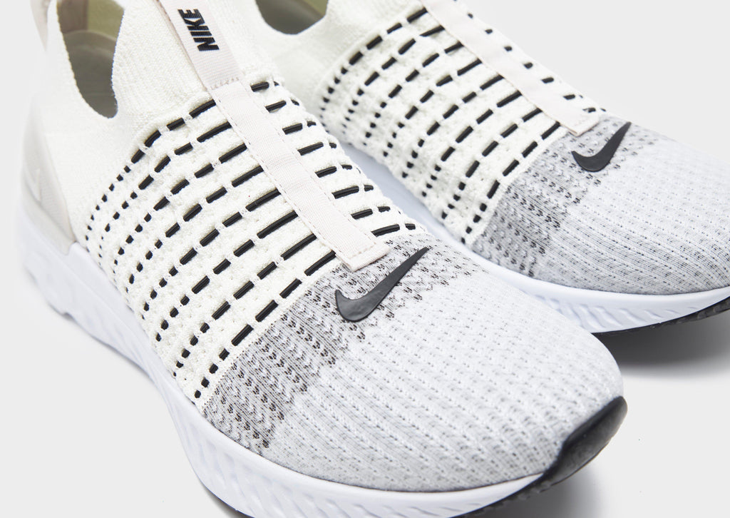 React Phantom Run Flyknit 2