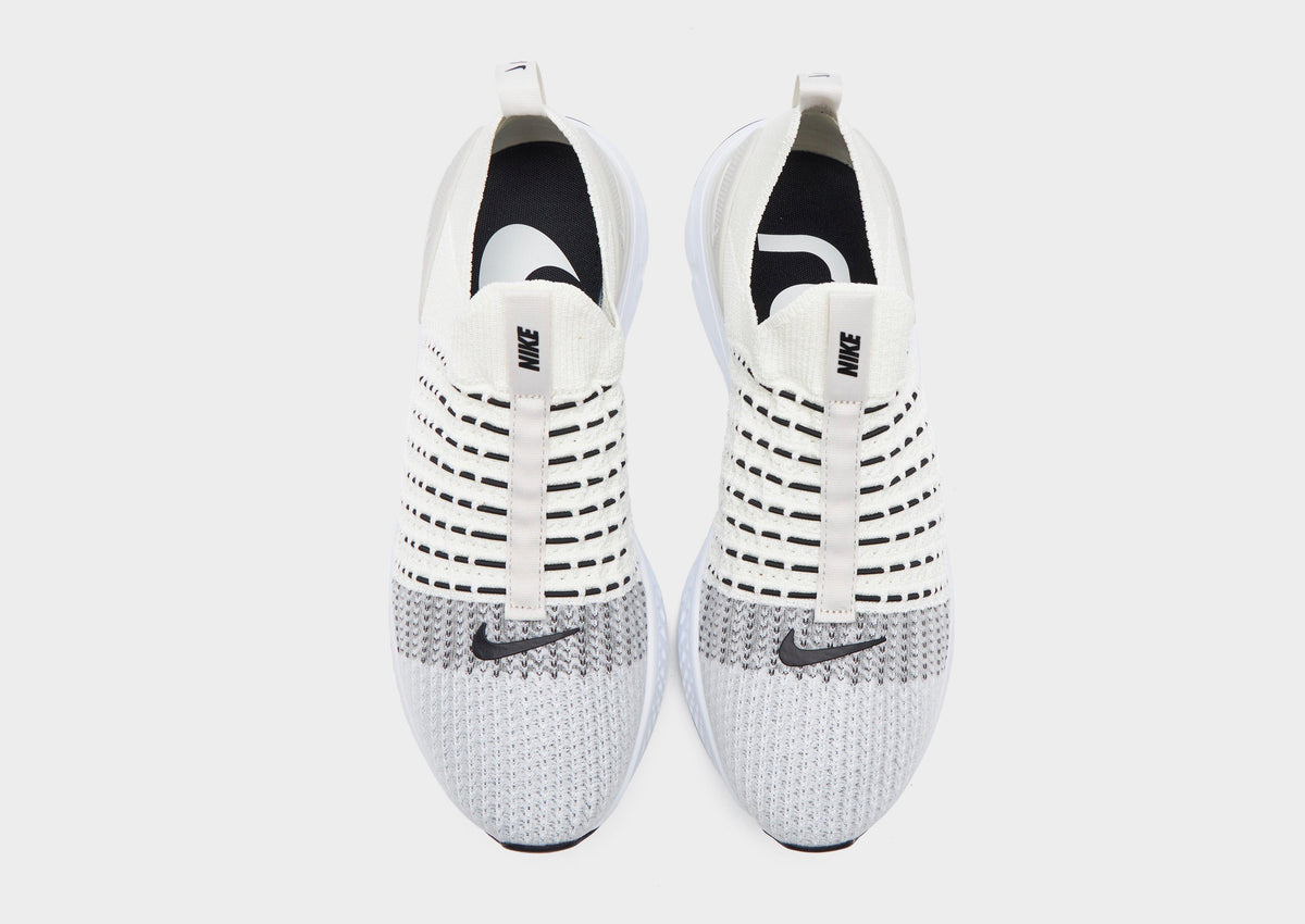 React Phantom Run Flyknit 2