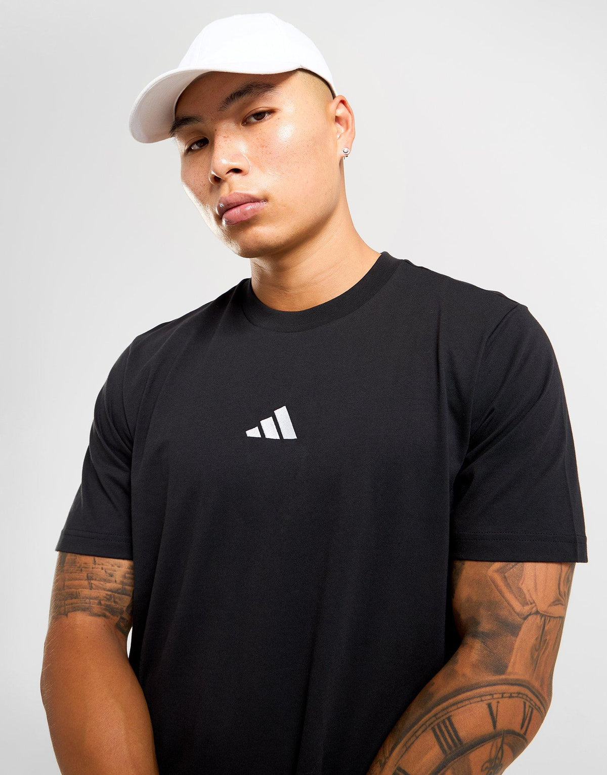 Essentials Small Logo Single Jersey Tee