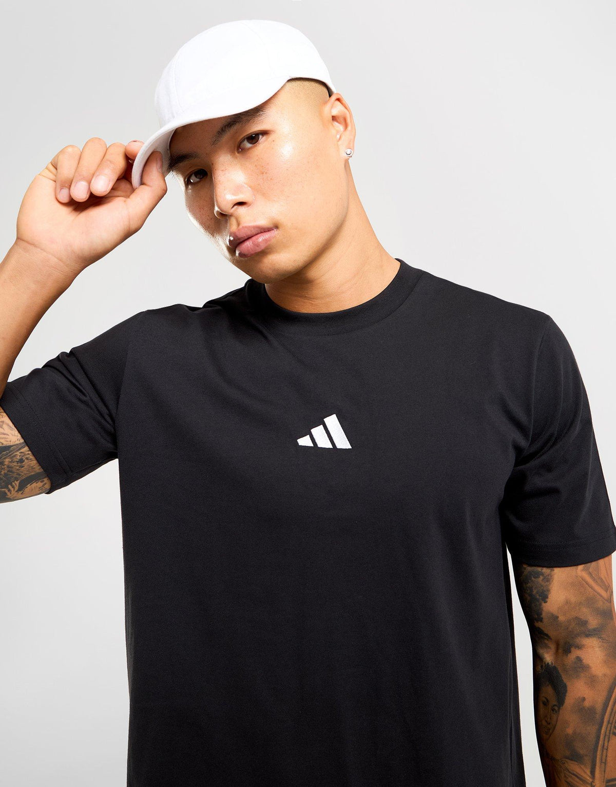 Essentials Small Logo Single Jersey Tee