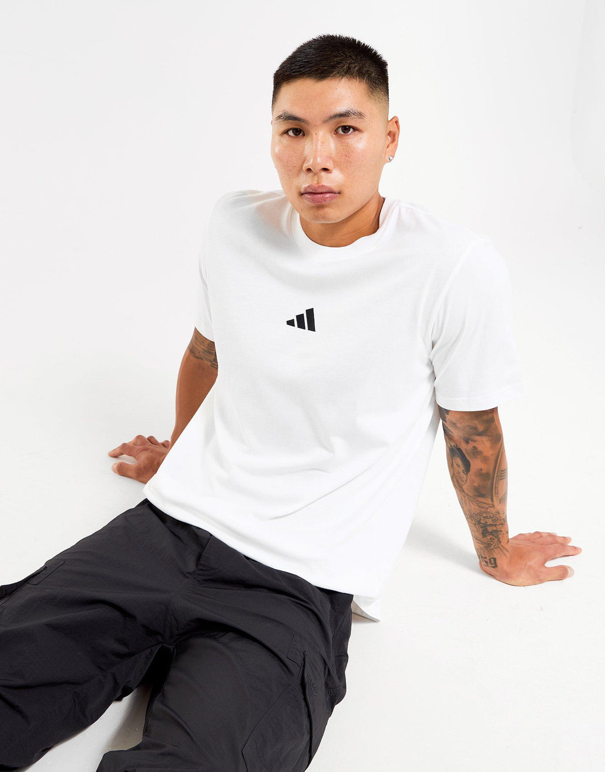 Essentials Small Logo Single Jersey Tee