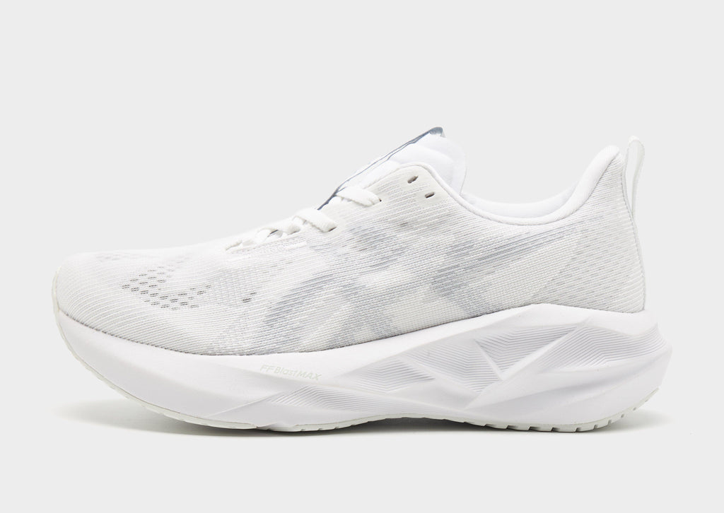 Novablast 5 Women's