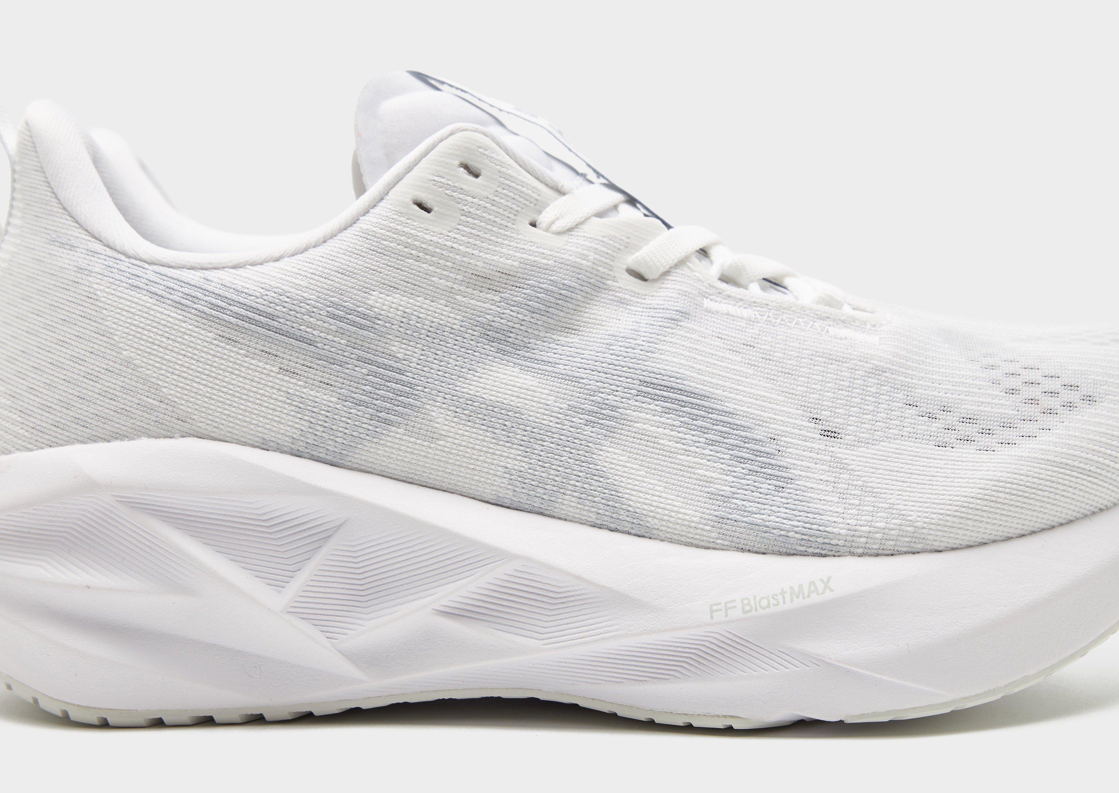 Novablast 5 Women's