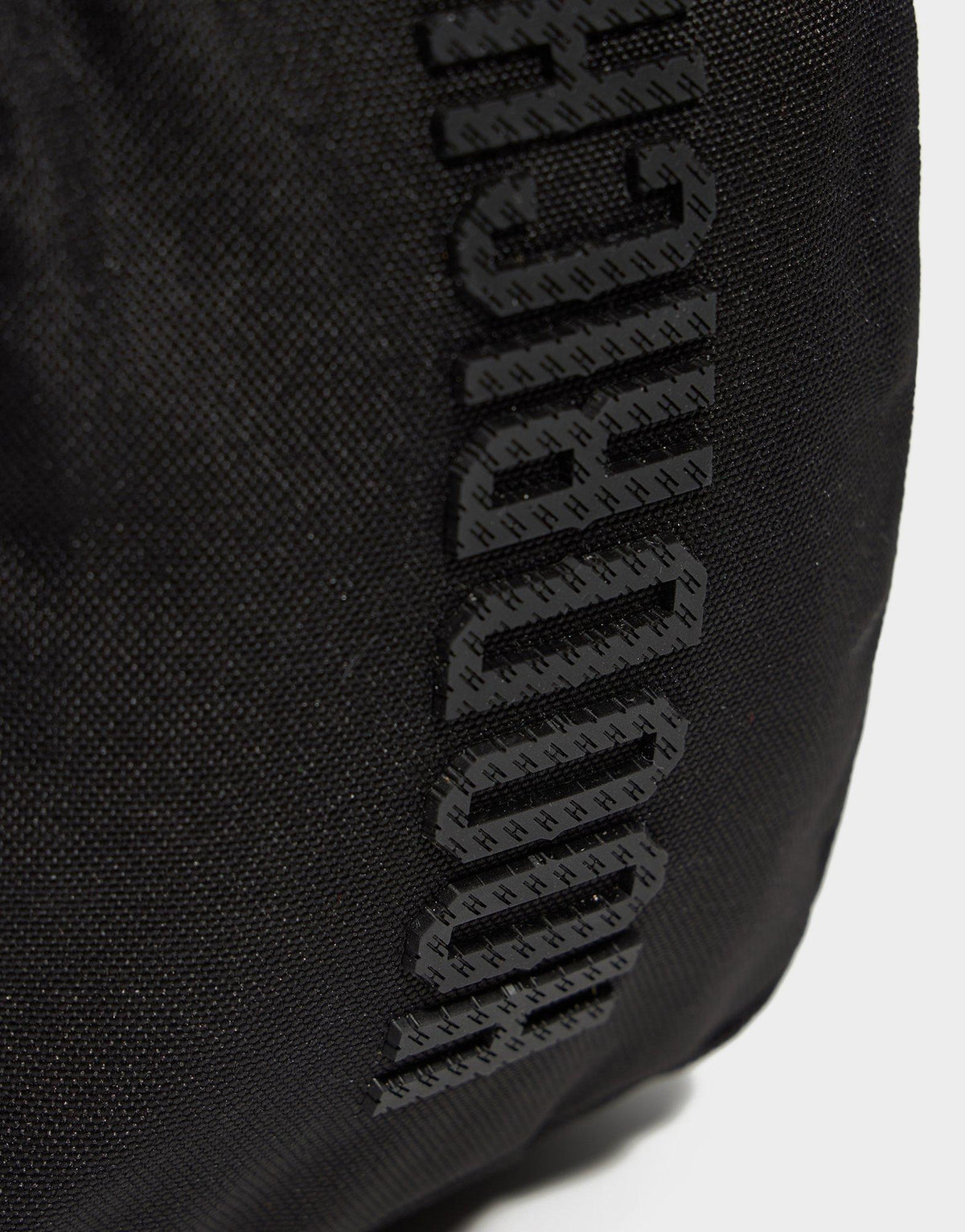 Core Oversized Clip Bag