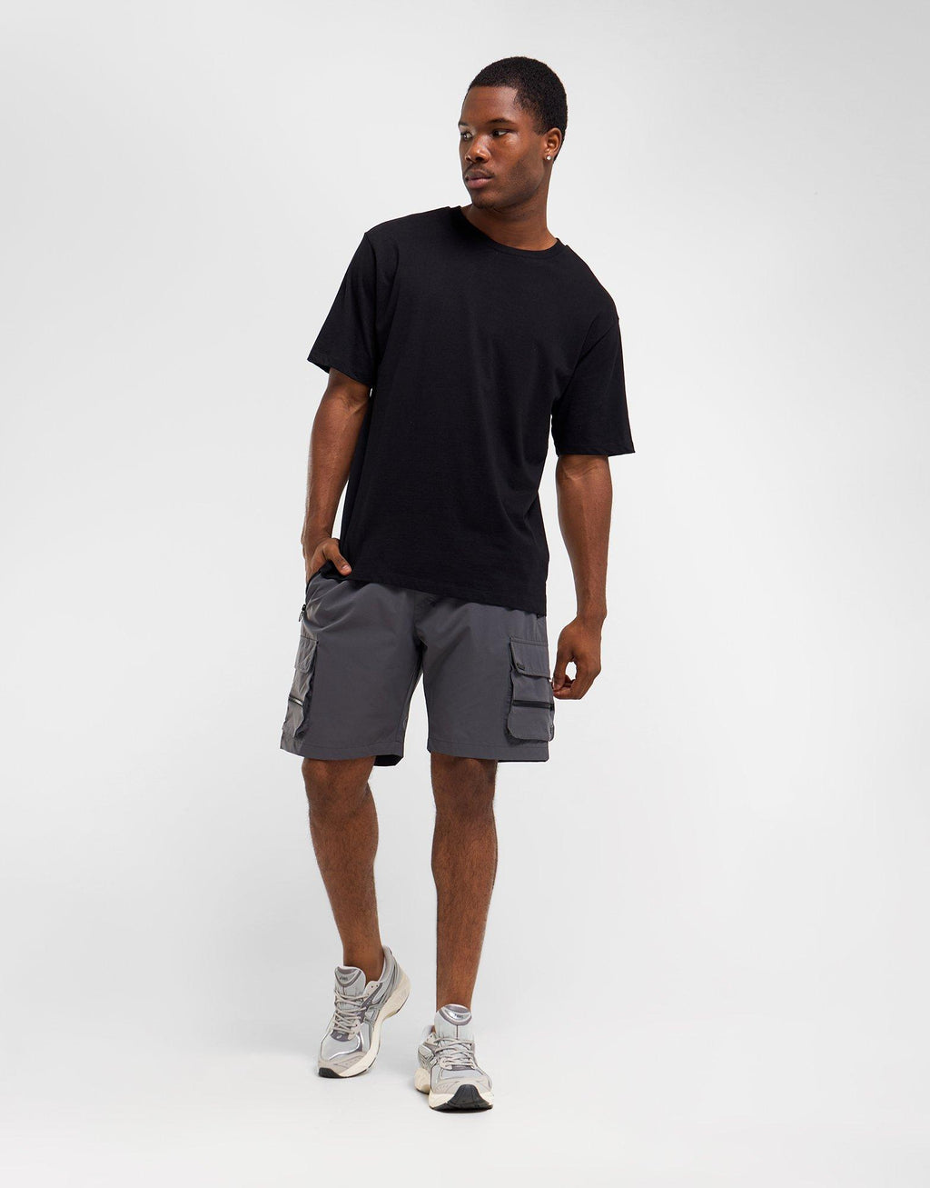 Nero Cargo Shorts