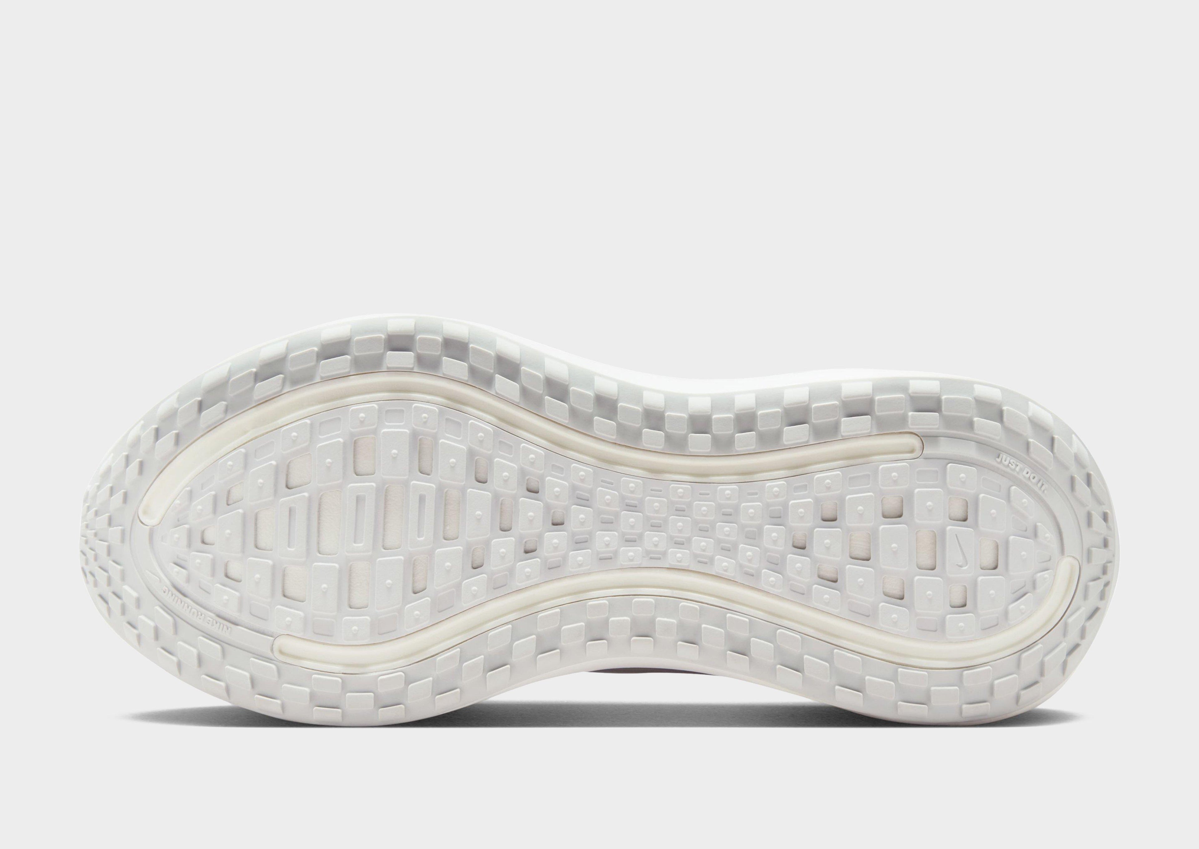 Vomero Plus Women's
