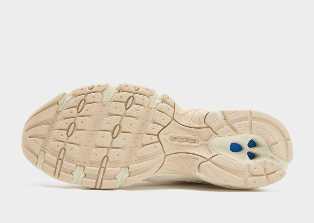 740 Women's