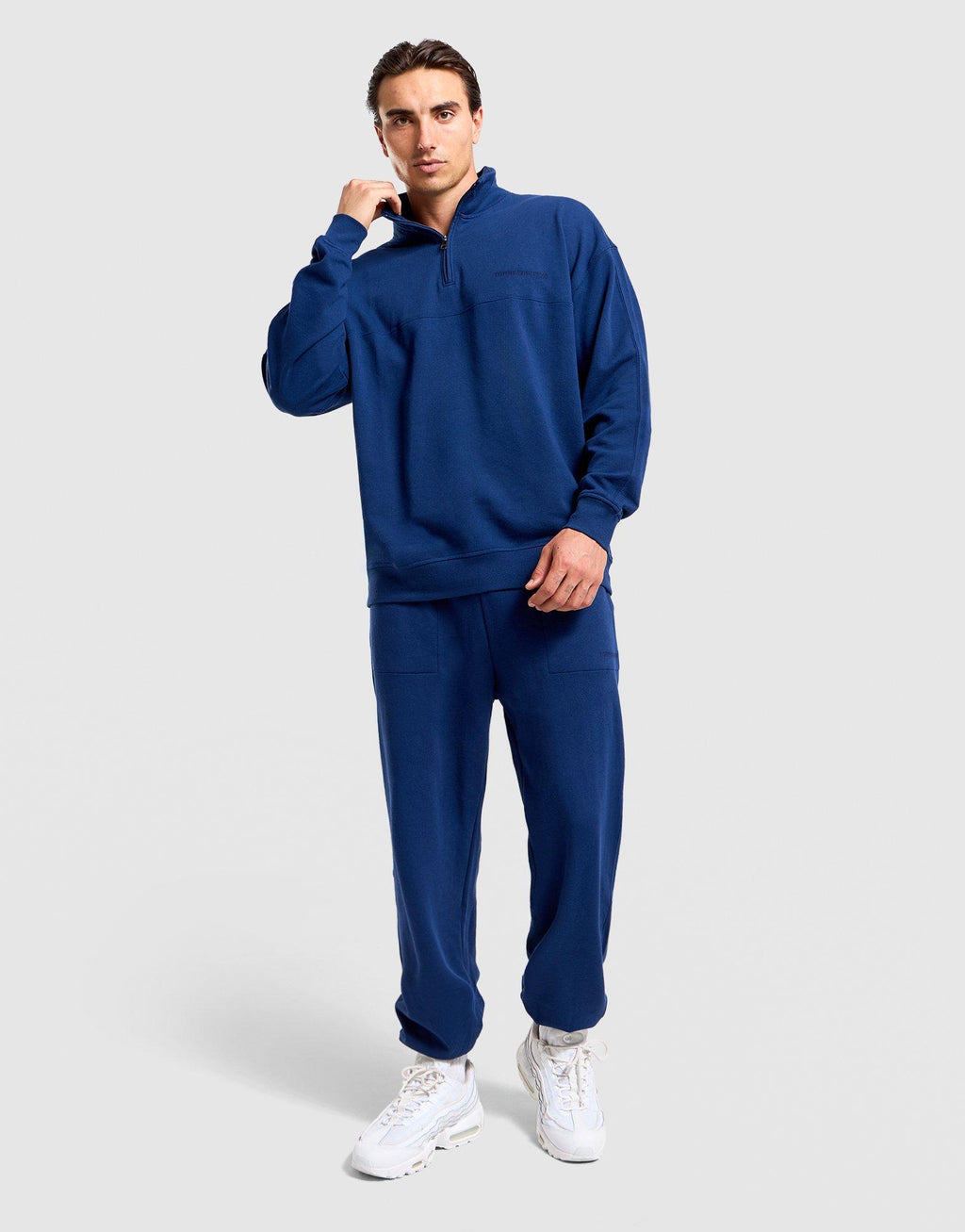 Lounge 1/4 Zip Track Top