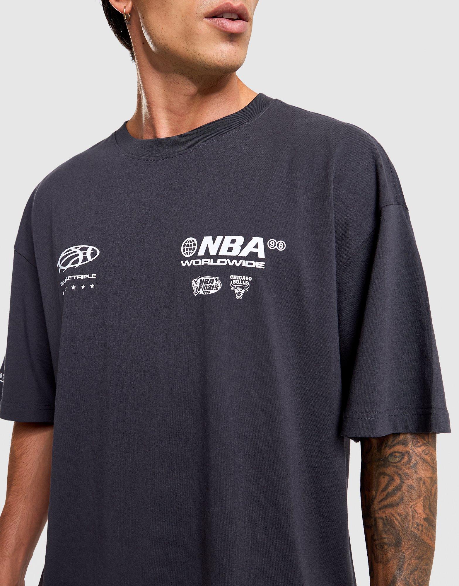 Chicago Bulls Worldwide T-Shirt