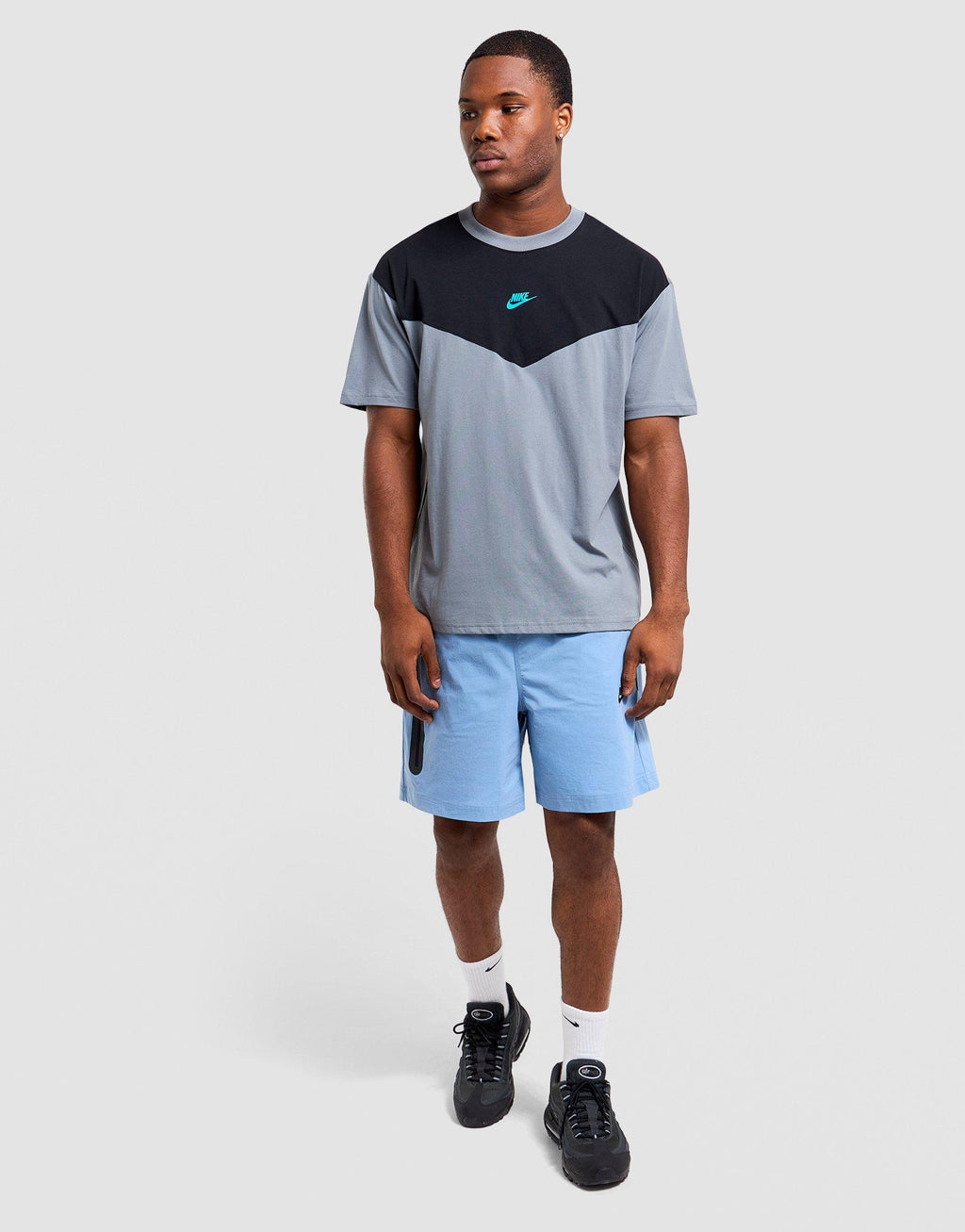 MEN'S T-SHIRT