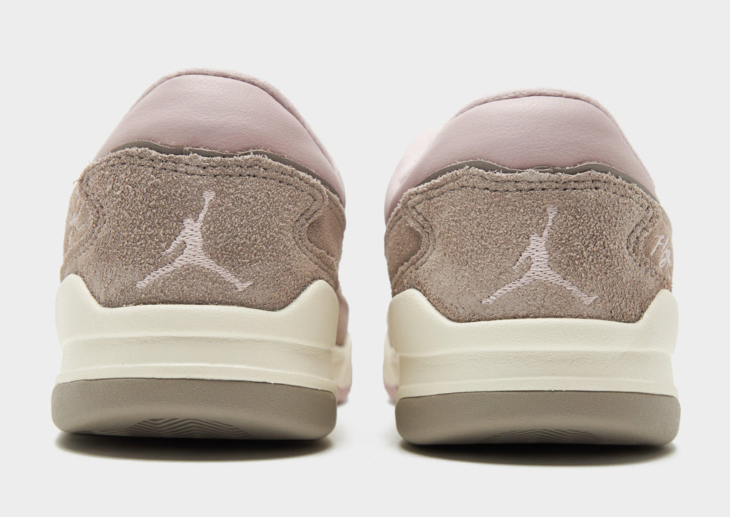 Flight Court Women's