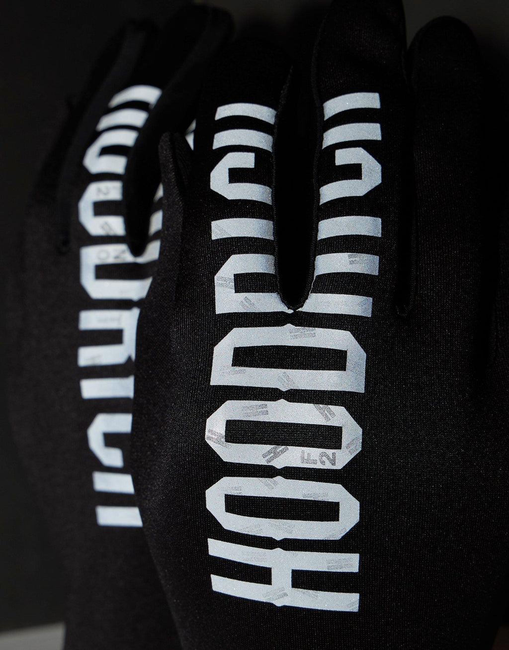 Split Logo Gloves
