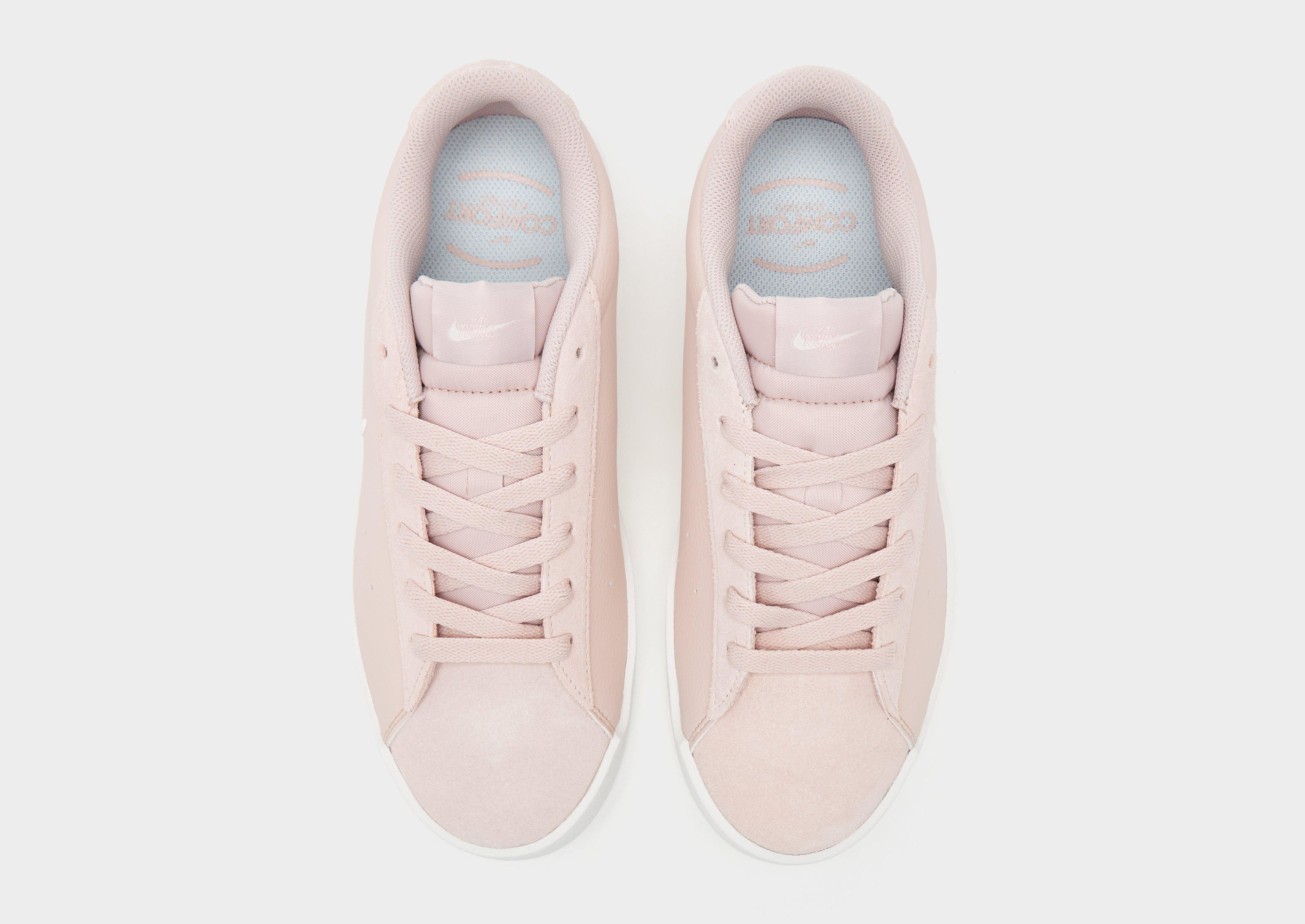 Court Heritage Women's