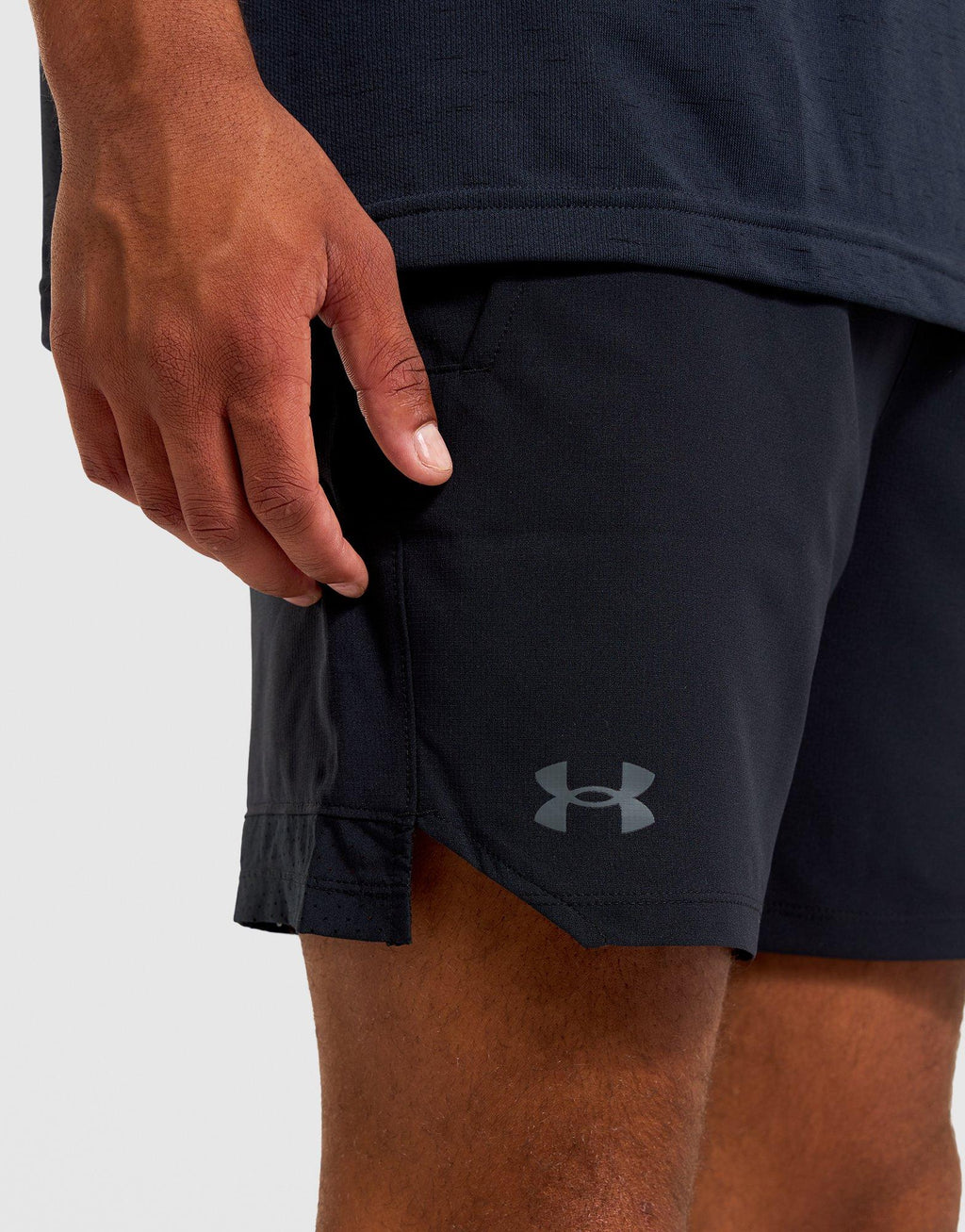 Vanish Woven Shorts