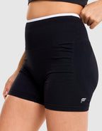 Seamless Scrunch Shorts