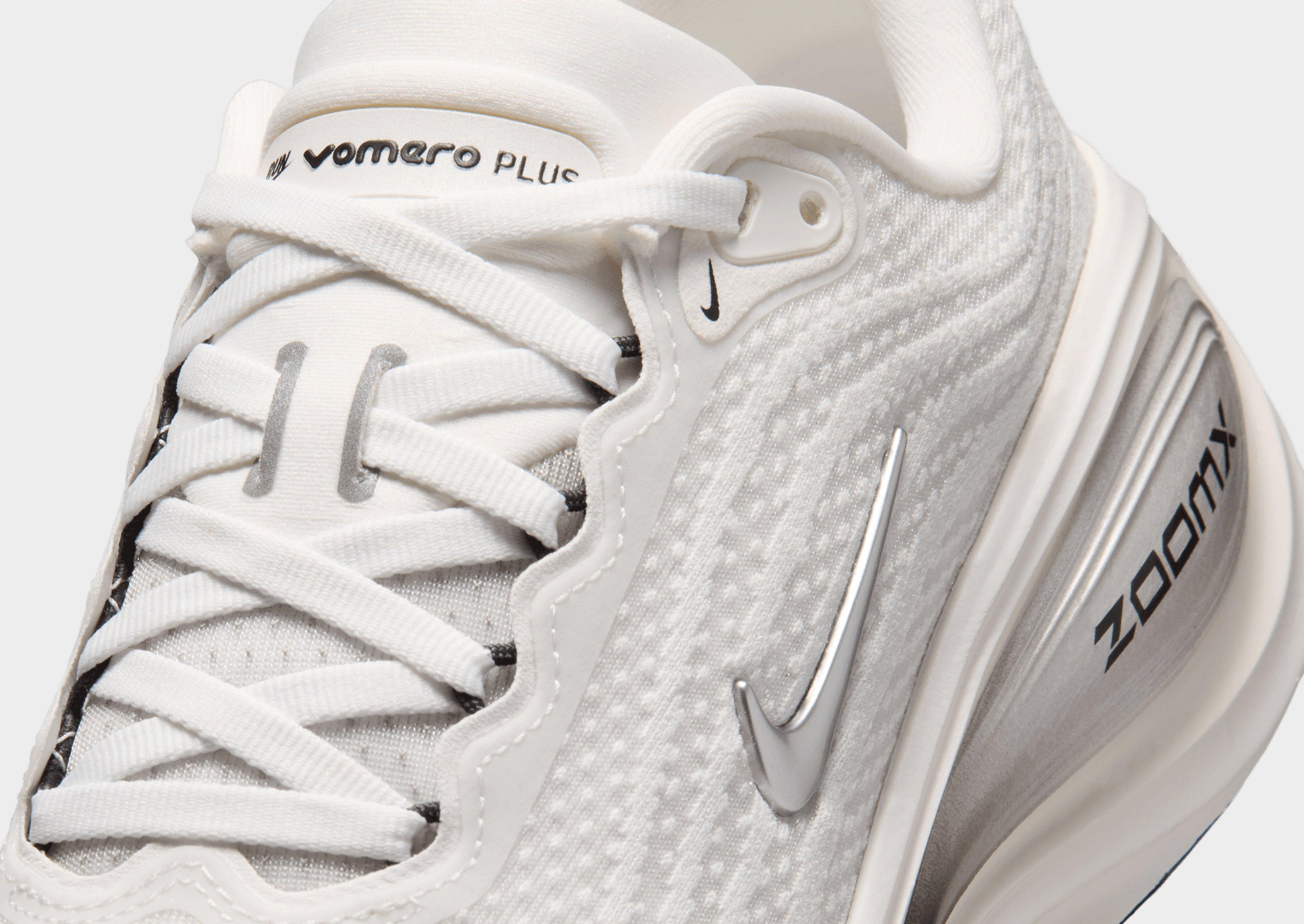 Vomero Plus Essentials Women's