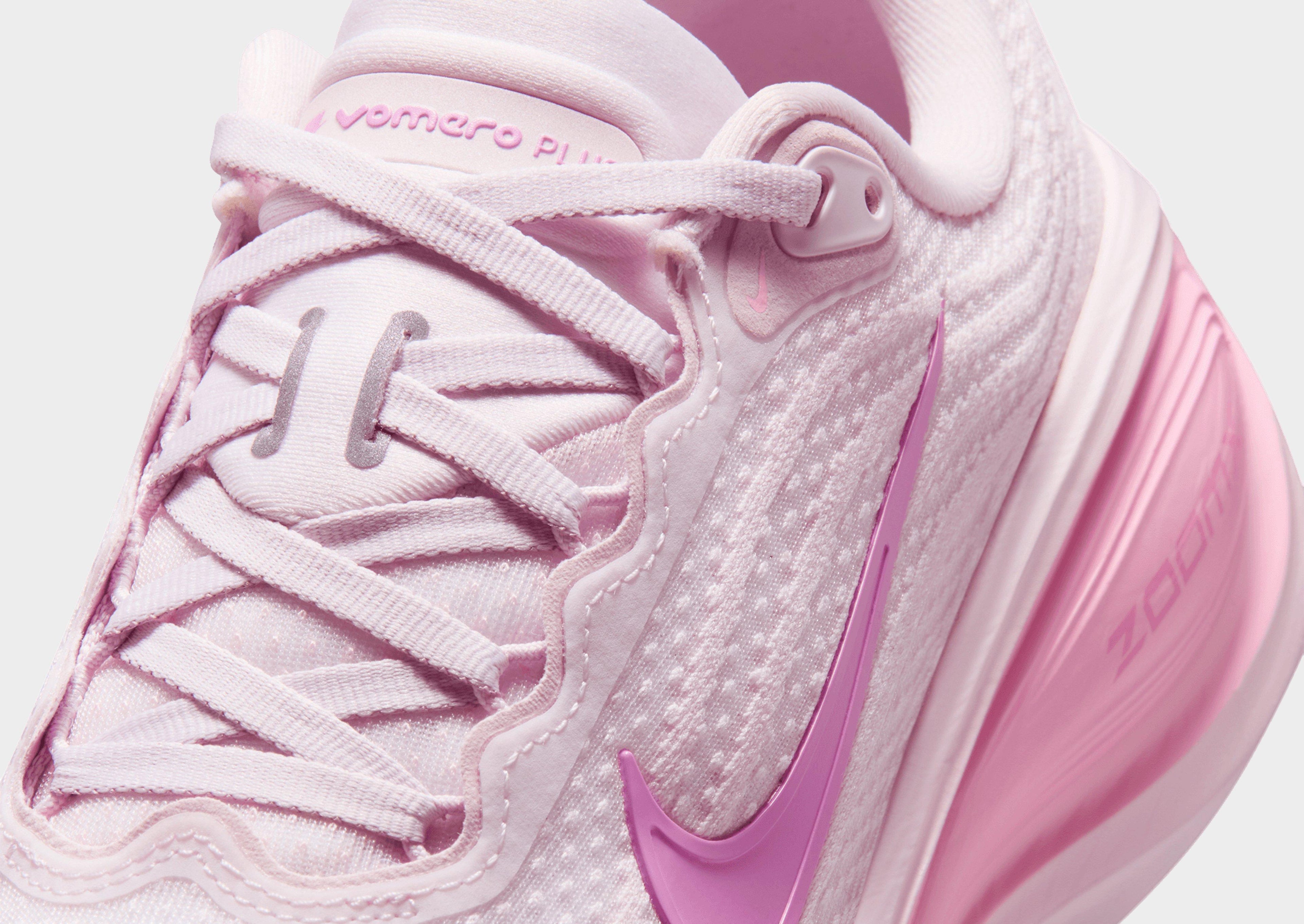 Vomero Plus Women's