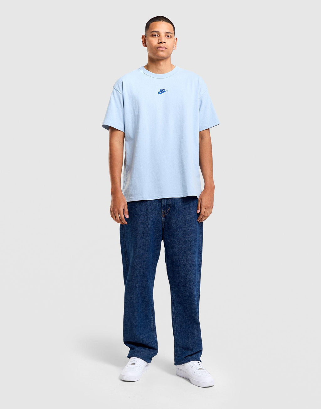 Sportswear Premium Essentials T-Shirt