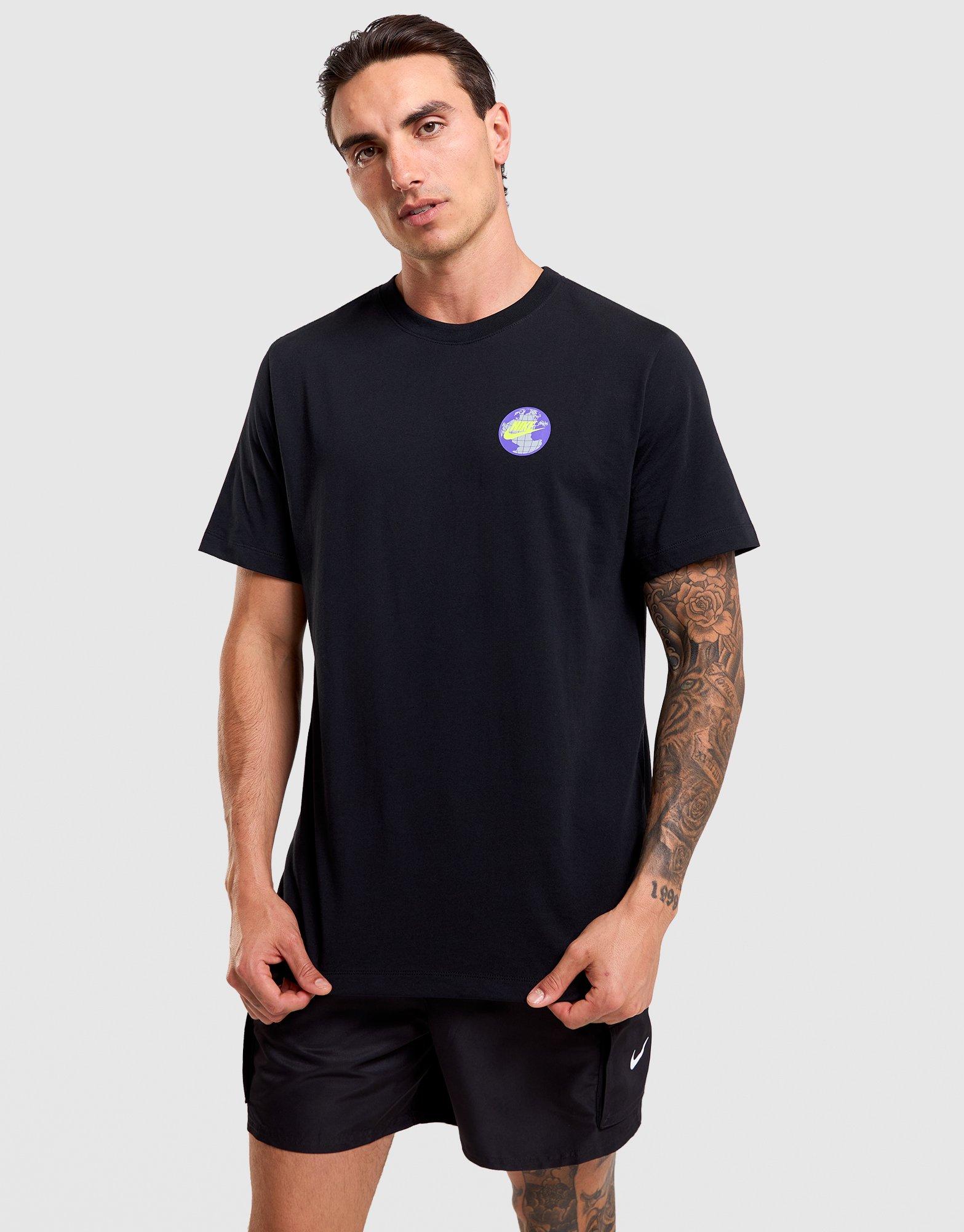 Globe T-shirt
