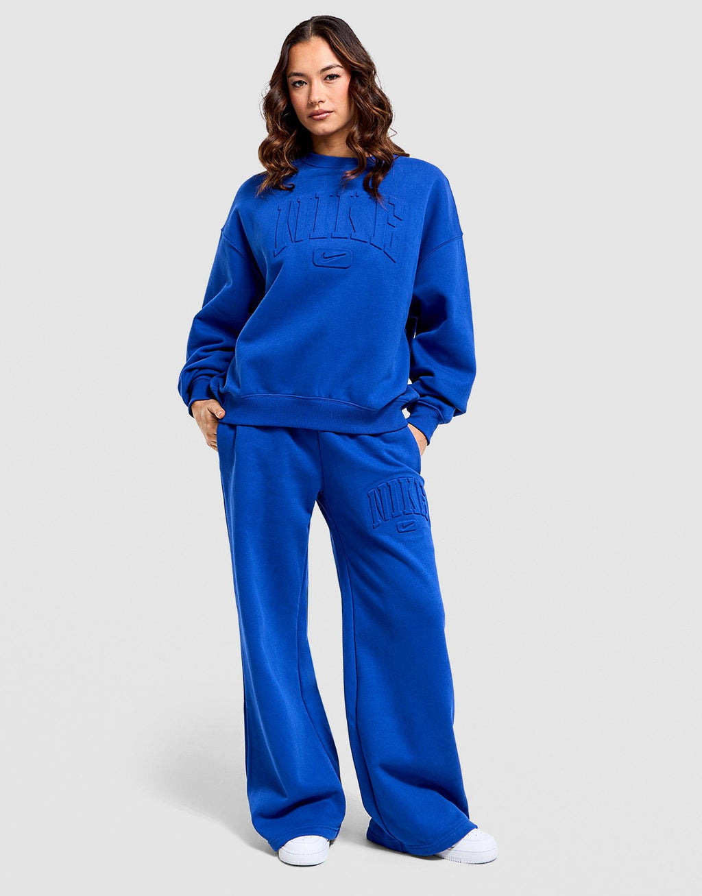 Studio Sweatshirt
