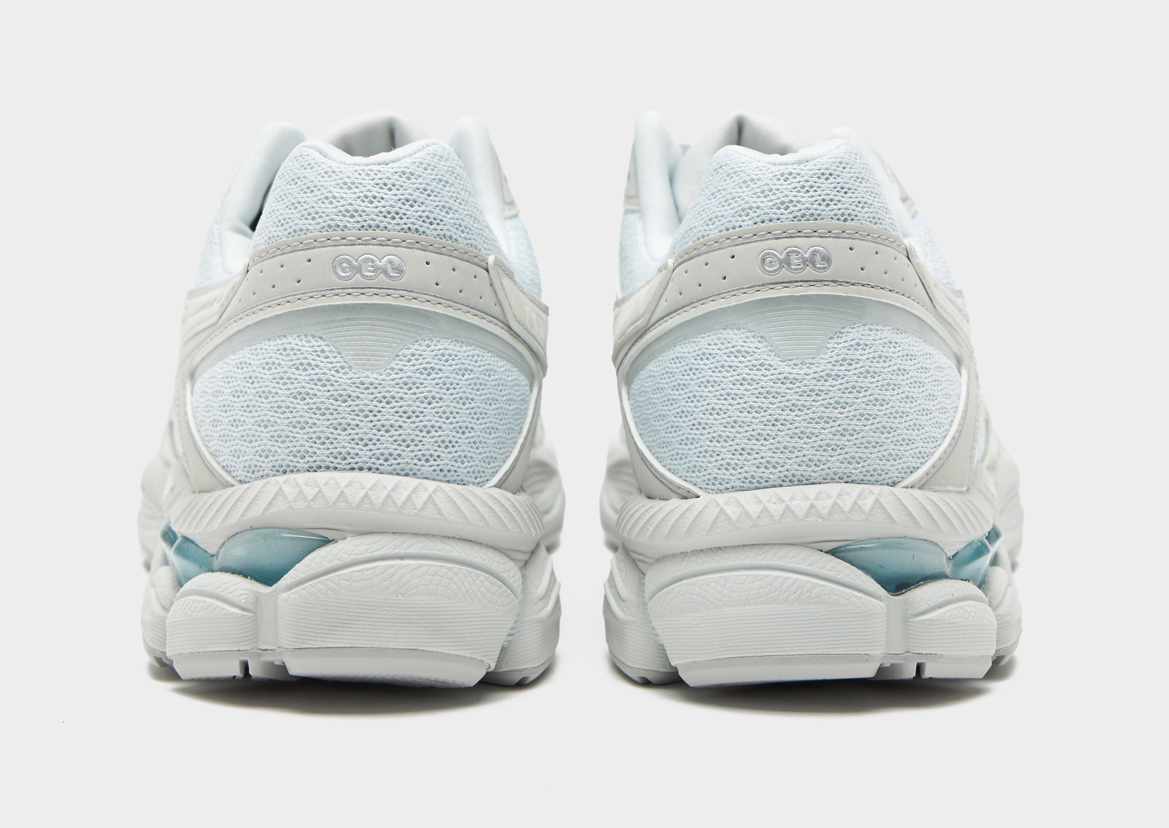 Gel Cumulus 16 Women's