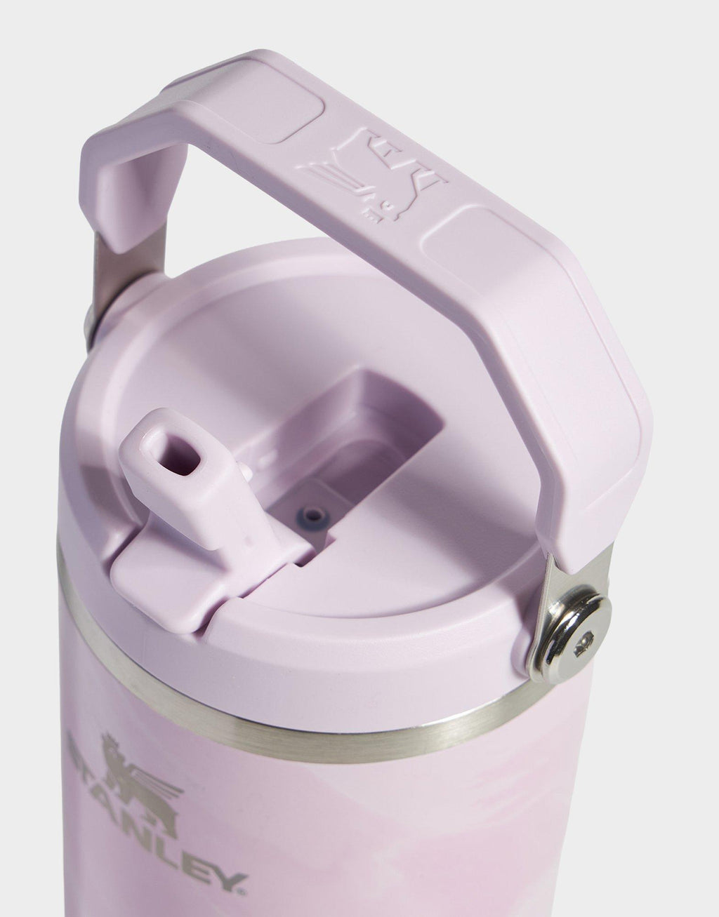 The IceFlow Flip Straw Tumbler 880mL