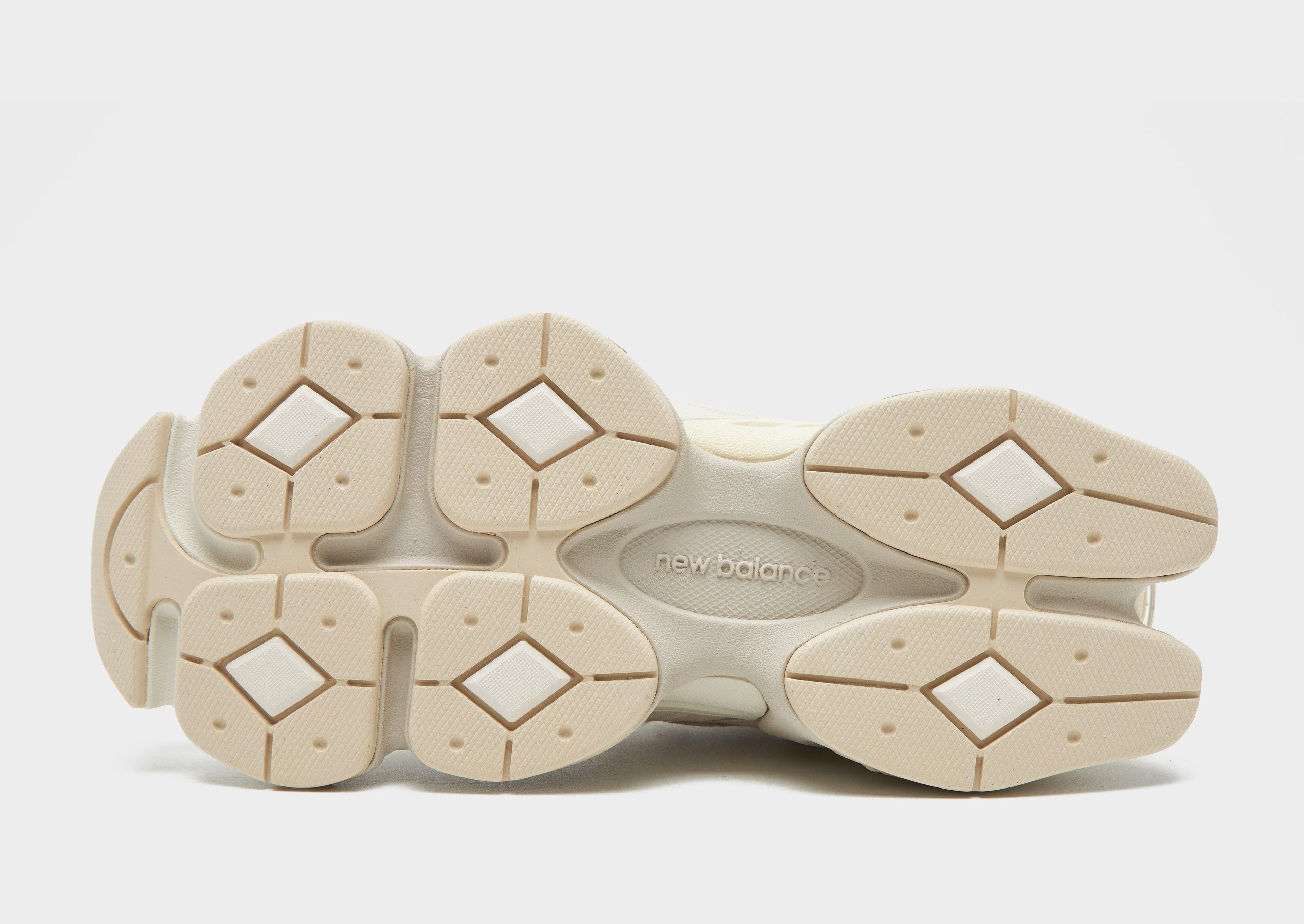 9060 Women's