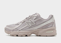 740 Women's
