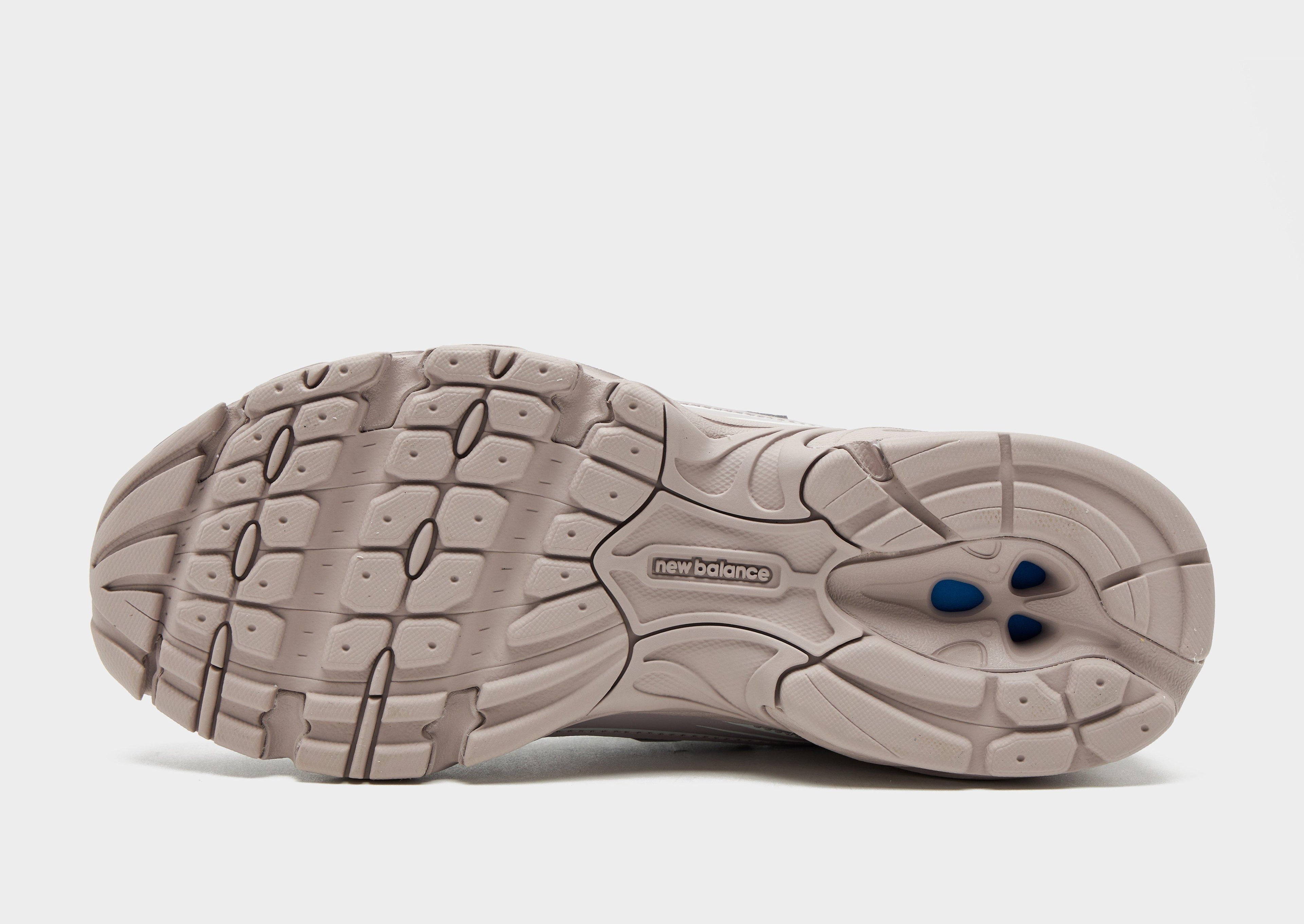 740 Women's