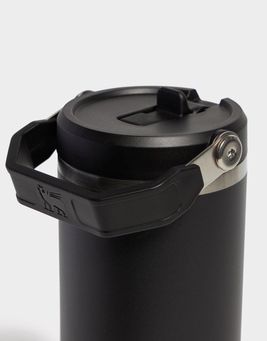 The IceFlow Flip Straw Tumbler 880mL